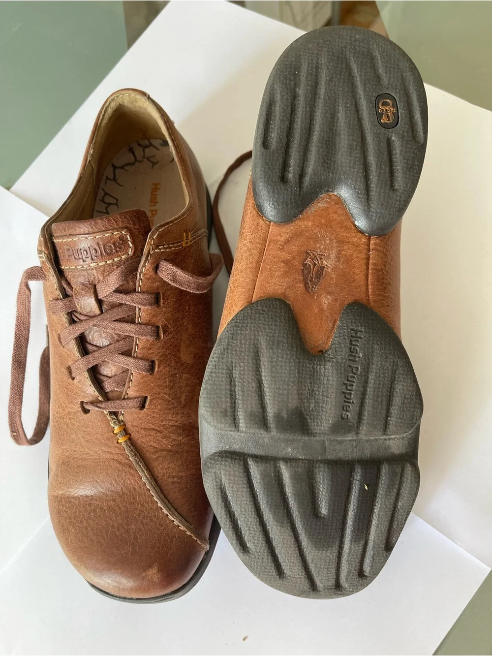 Hush Puppies Men’s Tan Brown Leather Lace-Up Oxfords